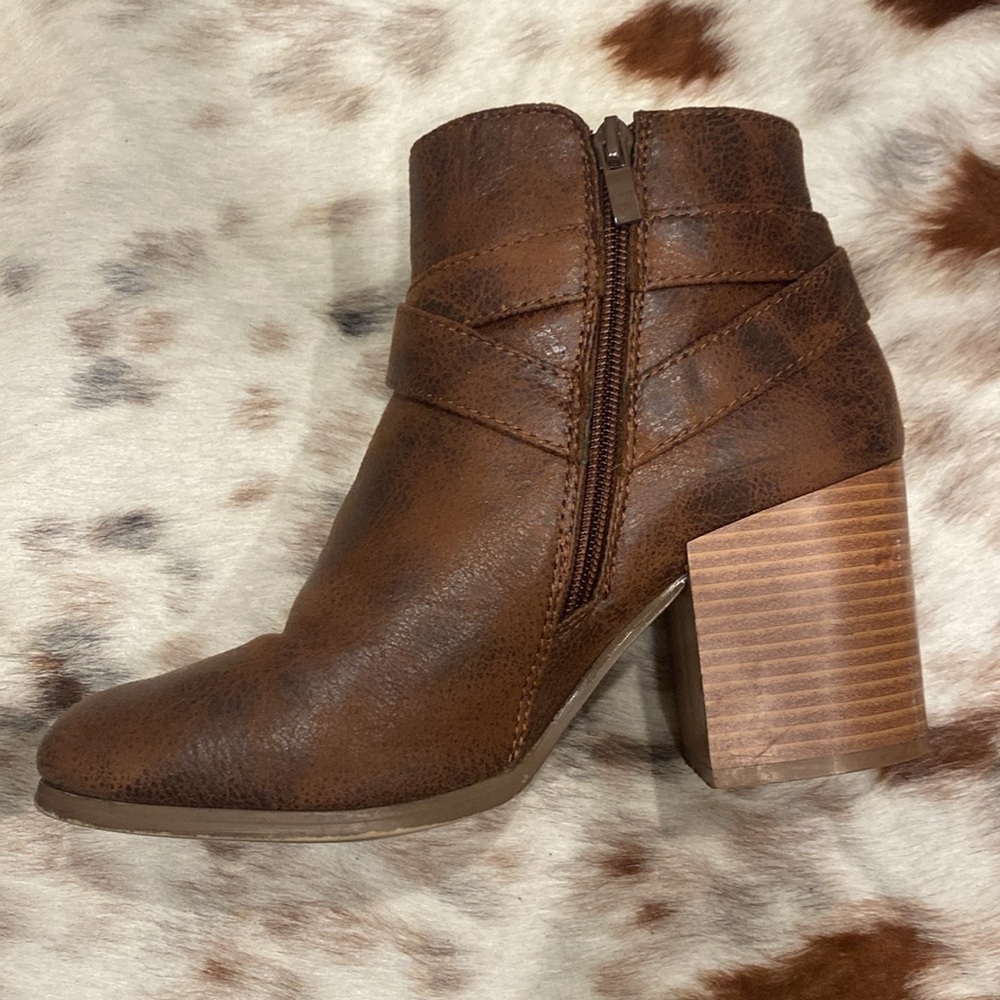 Mark & Maddux Heeled Booties - Picture 4 of 7